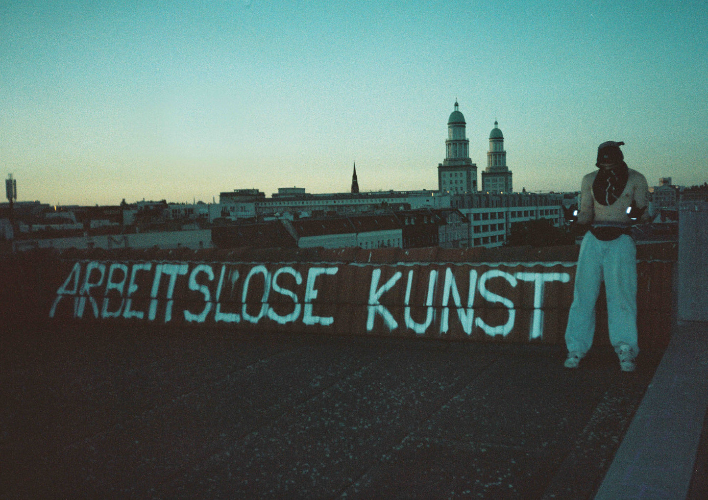 ARBEITSLOSE KUNST